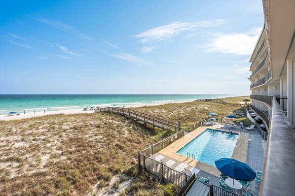 Piscine extérieure, piscine chauffée