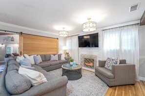 Smart TV, fireplace, video games, DVD player