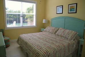 4 bedrooms, iron/ironing board, travel cot, WiFi -  Beautiful Home in Key Colony Beach! Private Pool. Dock. Tiki Hut (Key Colony Beach)