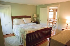 3 chambres, fer et planche à repasser, Wi-Fi gratuit, draps fournis