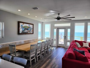 Interior - Book Spring & Summer 2026! 5 BR GulfFront Slps 16 – Priv Pool+ Priv Beach (Gulf Shores)