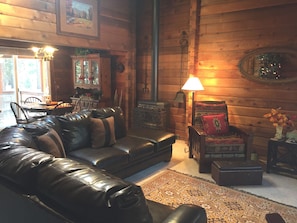 TV, fireplace, stereo