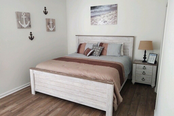 2 bedrooms, iron/ironing board, WiFi (free), bed sheets