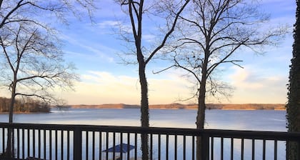 KY Lake Unique Stone Cottage - Muelle privado / Alquiler de embarcaciones más finas de la zona *