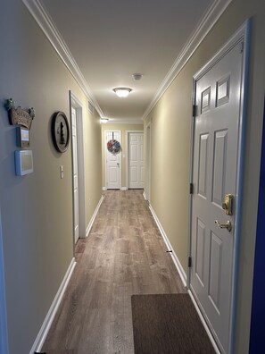 Interior - BIG 4 BEDROOM, 2 BATH BEAUTY !! ONLY 1.5 BLOCKS TO THE BEACH AND BOARDS ! (Wildwood)