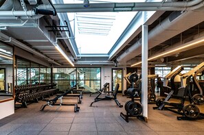 Fitness facility - Updated Beach Condo with Air Conditioner--Steps to Sand- Sleeps 6 (San Diego)