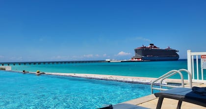 Luxury Ocean Villa 3 Bed / 3 Bath in Bimini Bay