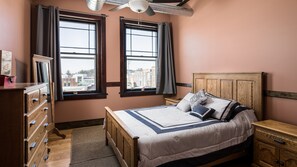 4 chambres, fer et planche à repasser, lit parapluie, Wi-Fi