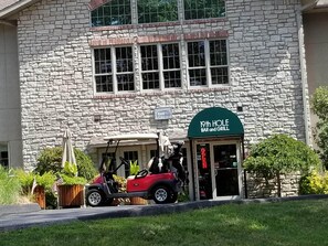 Exterior - Lakefront Private Resort, Stunning Condo w/golf view, Dog friendly! NO fees! (Branson)