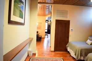 2 chambres, fer et planche à repasser, Wi-Fi, literie fournie