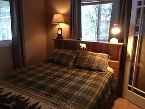 4 soverom, strykejern/-brett, wi-fi (inkludert) og sengetøy