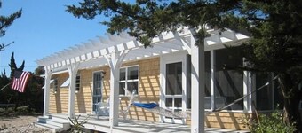 Ocracoke Island: Beautiful cottage in the village