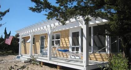 Ocracoke Island: Beautiful cottage in the village