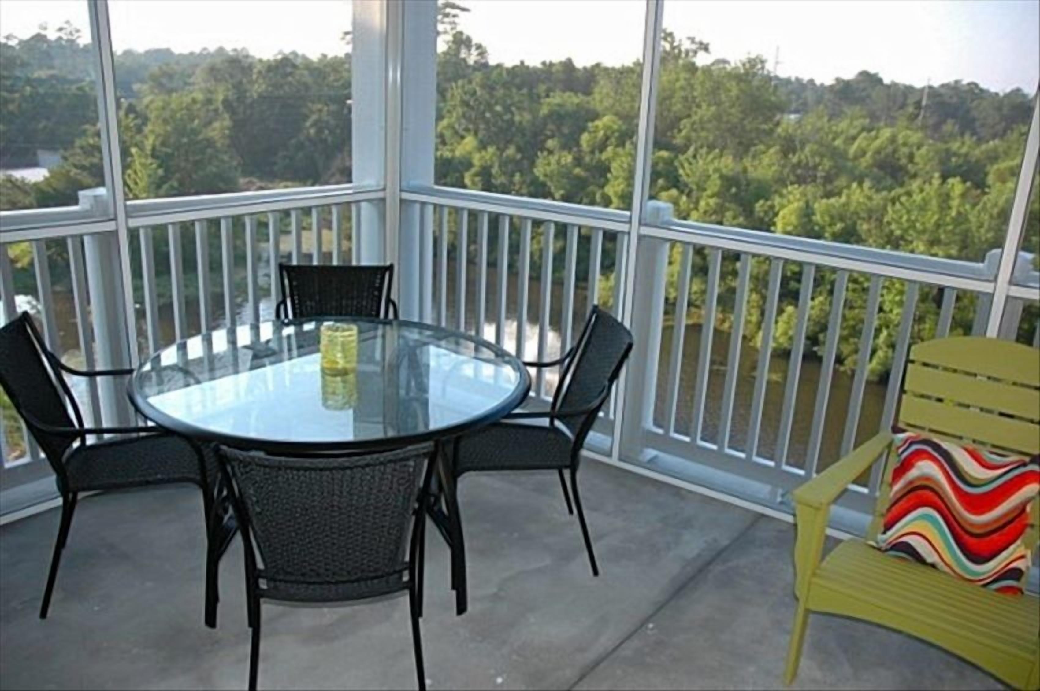 Beautiful 2BR/2BA Condo Litchfield by the Sea Resort