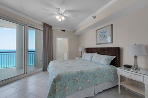 2 dormitorios, tabla de planchar con plancha, wifi gratis y ropa de cama