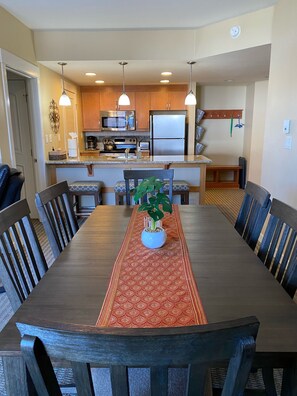 PREMIUM Mountain View Luxury Condo at WP Base 2B/2B w/ deck - Winter ... - Mountain View Luxury Condos For Rent