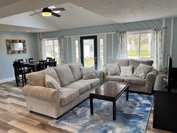 Téléviseur connecté, lecteur de DVD