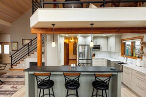 Fridge, microwave, oven, stovetop - Cathedral in the Pines near Flathead Lake, 3000 Sq Ft (Lakeside)