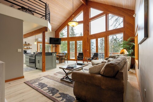 Cathedral in the Pines near Flathead Lake, 3000 Sq Ft