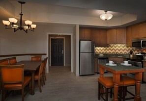 Fridge, microwave, coffee/tea maker, toaster