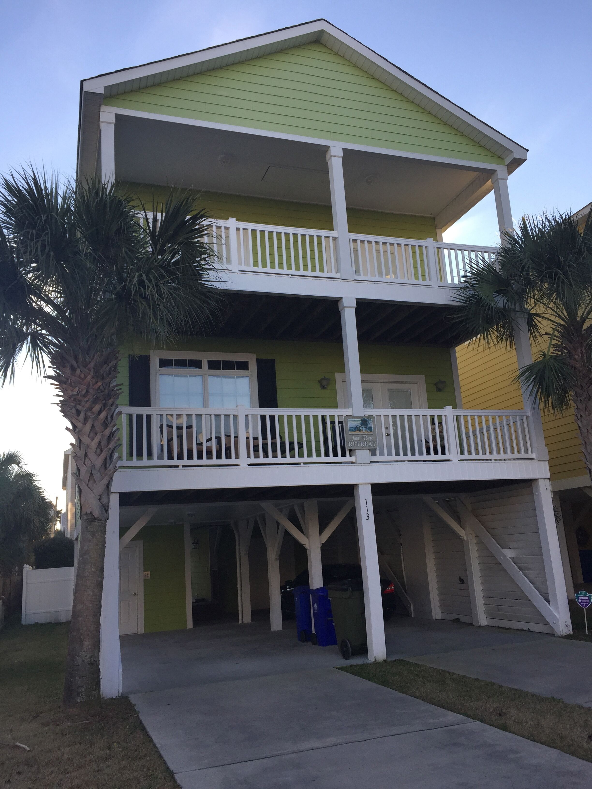 Taking 2024 Summer Reservations...5B,5.5B, elevator,heated pool,steps to beach!