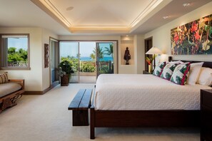 3 عدّة غرف نوم وخزنة داخل الغرفة ومكتب ومكواة/لوح كي