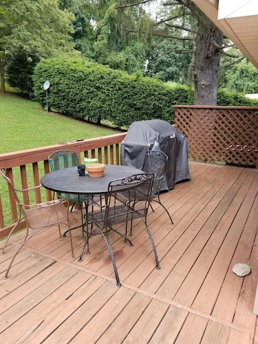 Cute Cottage,  Convenient South Asheville location