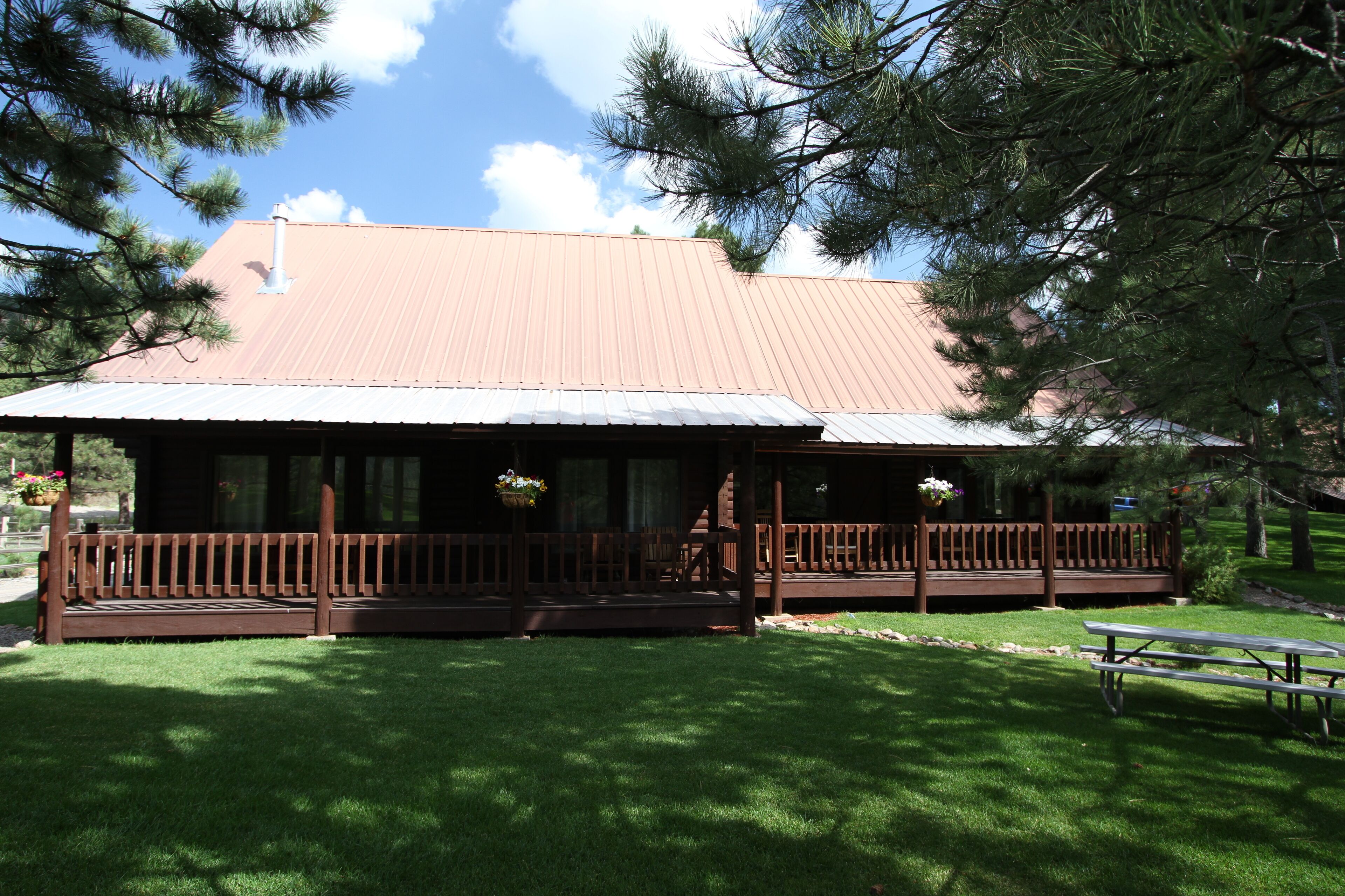 Rocky Top Log Cabin with Views! Now Open Year Round! Cabin 2, Lake