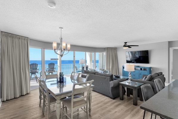 Télévision à écran plat