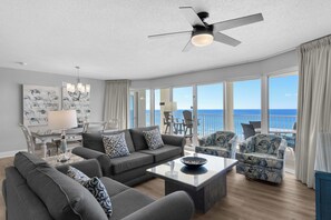 Télévision à écran plat