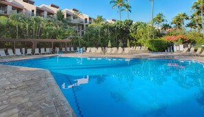 Piscine extérieure, piscine chauffée