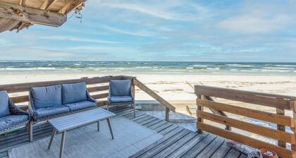 Suora Oceanfront Artist Haven