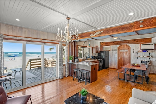 Direct Oceanfront Artist Haven Absolute Beachfront Retreat | Artist Haven | 2BR