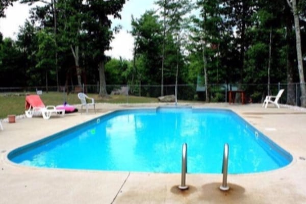 Utomhuspool