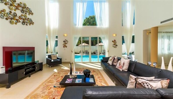 TV, DVD player, table football, ping pong