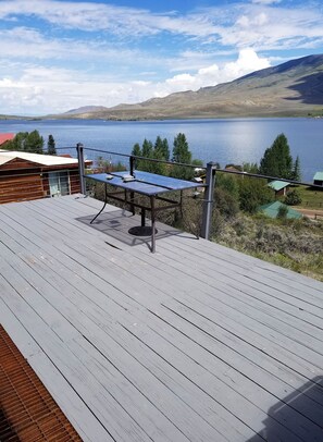 Outdoor dining - Work and Play Retreat - High Speed WiFi - 30 Day min. stay - Incredible Views (Heeney)