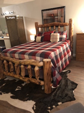 3 chambres, fer et planche à repasser, Wi-Fi, draps fournis