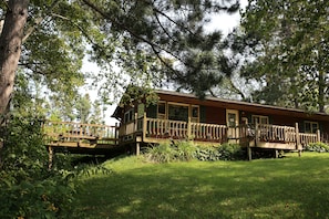 Exterior - Lakeside Ranch Cabin. (Tomah)