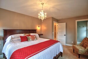3 bedrooms, iron/ironing board, travel cot, WiFi