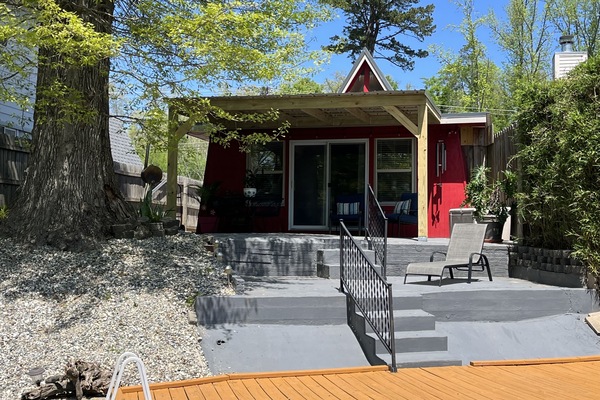 The Cozy Cabin ~ Lake Side with covered patio to relax and enjoy