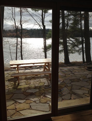Bass Lk~Eagle River~Level to Water~Beautiful Sand Beach Front
