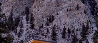 Modern Mountain Retreat