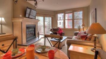 TV, fireplace, offices
