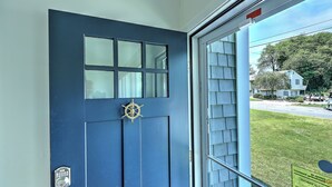 A blue door with a window and a keypad lock. - Fantastic Contemporary ,Min to Narr beach. (Narragansett)