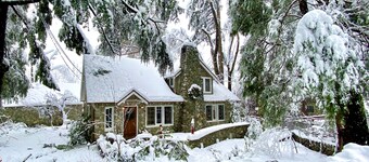 Mt. Baldy Cottage su Bear Creek nel villaggio appartato del Monte. Baldy