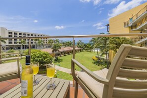 Property grounds - SERENITY CONDO ON BEAUTIFUL EAGLE BEACH 
2 bedroom/2bath - Sleeps 6 (Oranjestad)