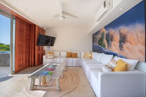 Smart TV, DVD player