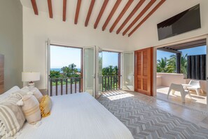 4 多间卧室、熨斗/熨衣板、上网接入、床单