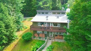 Exterior - Killington area home - 4-seasons, hot tub and A/C (Pittsfield)