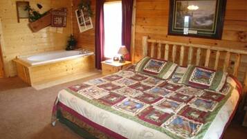 3 bedrooms, iron/ironing board, travel crib, WiFi (free)